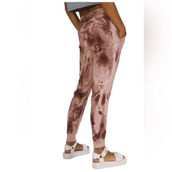 Lululemon Warm Down Jogger 28" in Marble Dye Silky French Press Pink Sz 6 - Picture 2 of 16